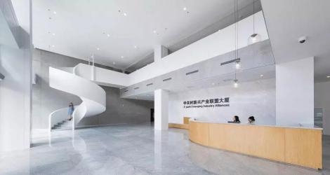 成都海倫天麓銷售中心，東方優(yōu)雅與現(xiàn)代融合的空間縮影！