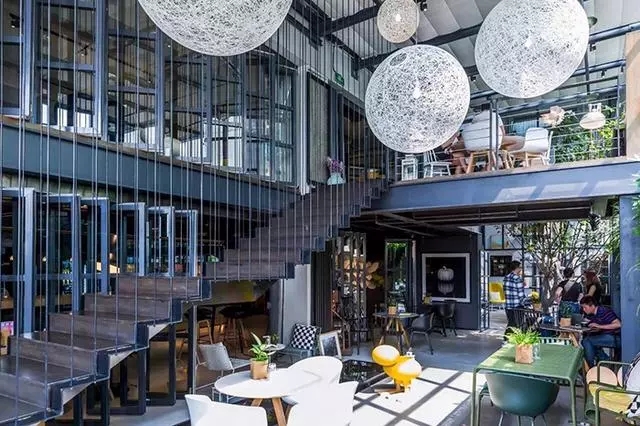 對這屆年輕人來說，“生活”在辦公空間，才是向往的生活